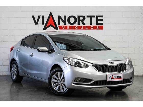 KIA CERATO 1.6 SX 16V FLEX 4P AUTOMÁTICO KIA CERATO 1.6 SX 16V FLEX 4P AUTOMÁTICO